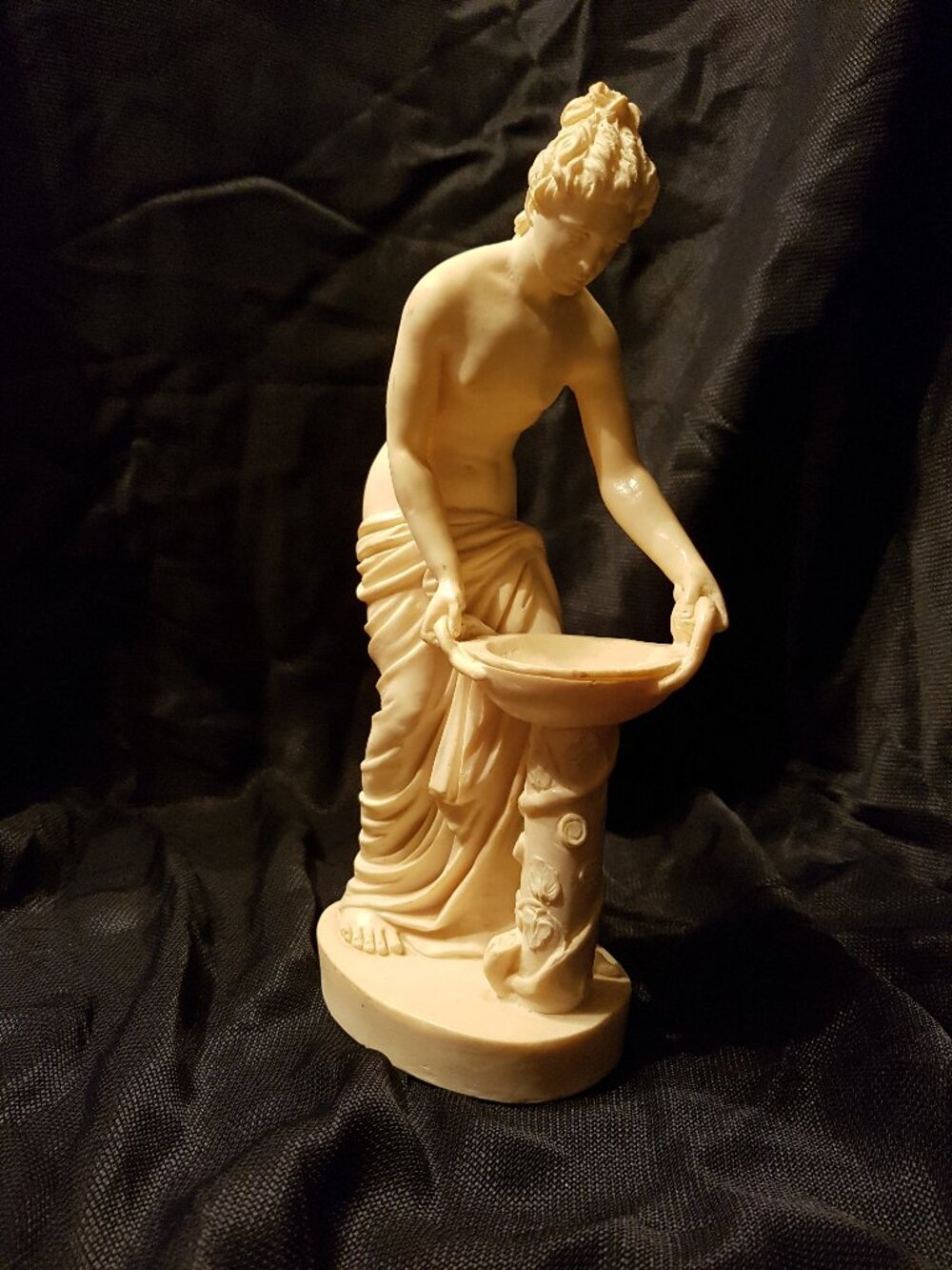 Woman at fountain "bather at fountain" resin figurine by A Santini 10 inch